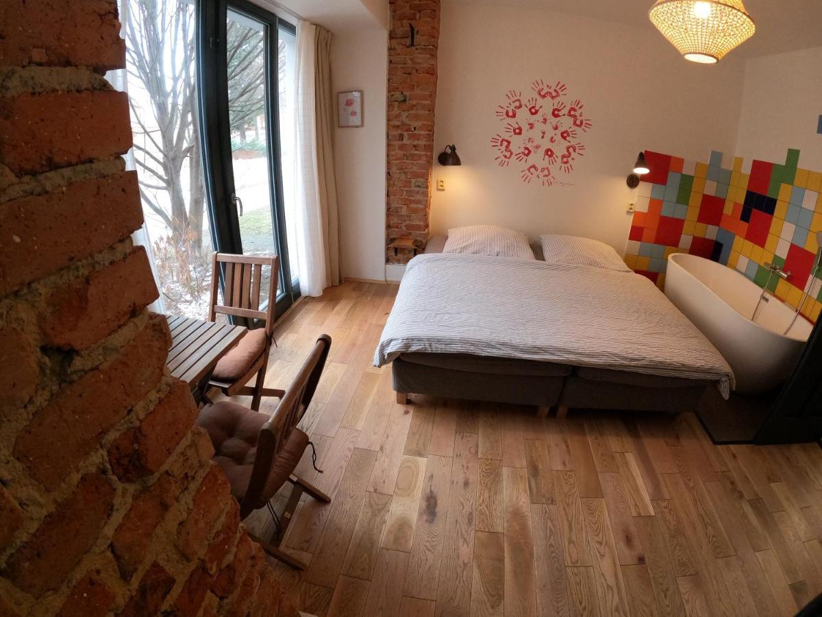 Hôtel Gusto à Krnov Extérieur photo