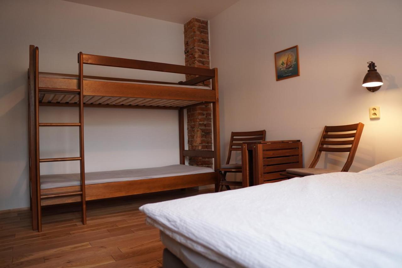Hôtel Gusto à Krnov Extérieur photo